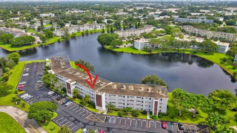 3107 Cambridge #3107, Deerfield Beach FL - photo 6 of 44
