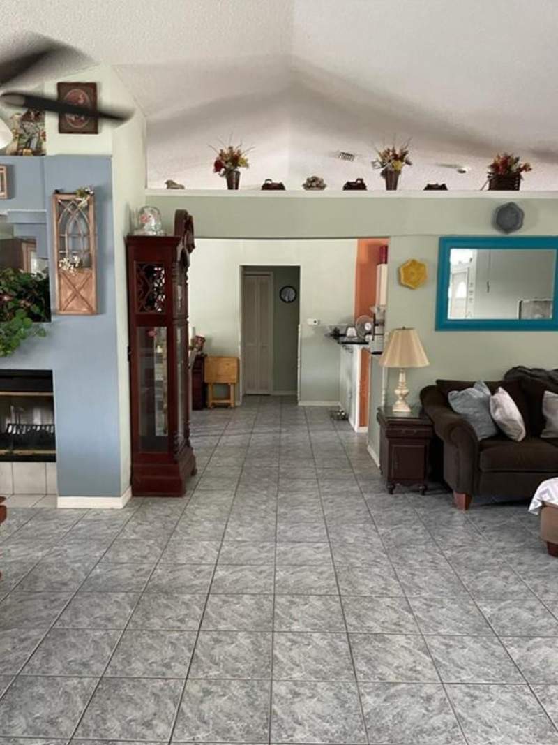 3 bedroom Single Family Residence at 480 SW Molloy Street, Port St Lucie Sec 13, Port St. Lucie — photo 2