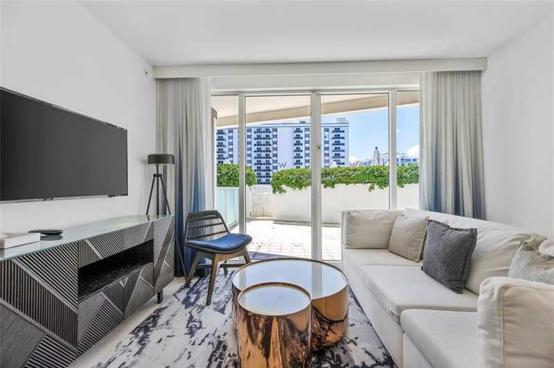 1 bedroom Condominium at 3101 Bayshore Drive #501, W Ft Lauderdale Residence, Fort Lauderdale — photo 1