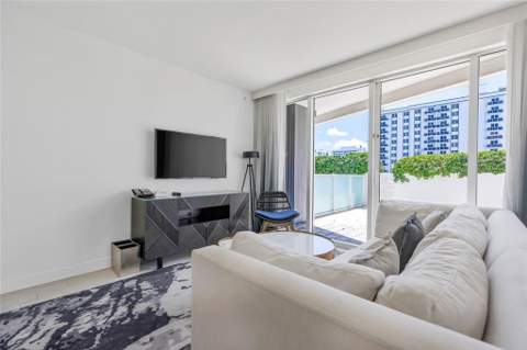 3101 Bayshore Drive #501, Fort Lauderdale FL - photo 6 of 29