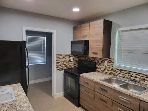 1420 NW 3rd Terrace, Pompano Beach FL - photo 12 of 14