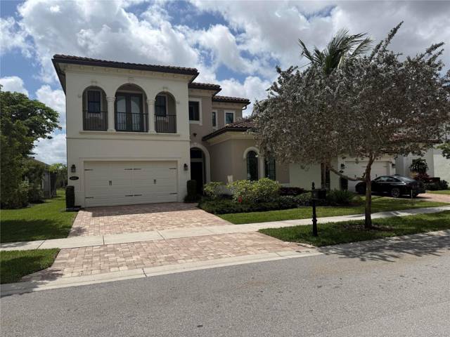 8467 Grand Prix Lane