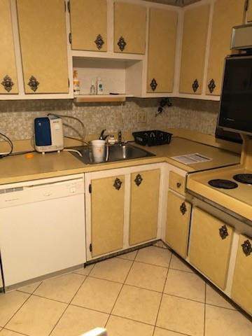 4751 NW 21st Street #618, Lauderhill FL - photo 10 of 17