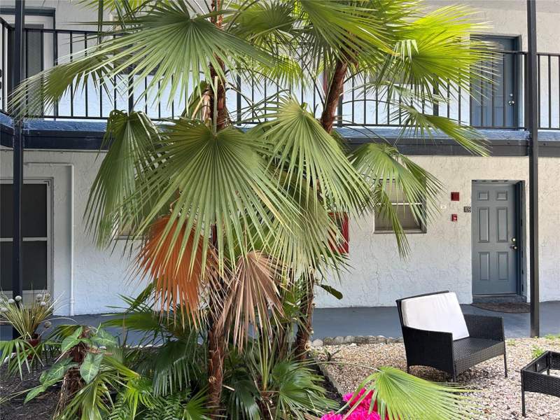 2 bedroom Condominium at 2800 Somerset Drive #109J, Somerset At Laud Lakes, Lauderdale Lakes — photo 4