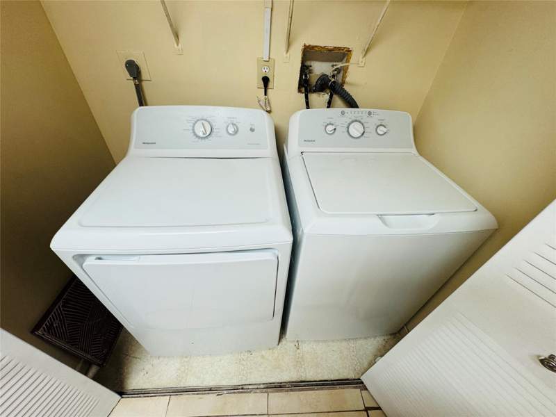 2 bedroom Condominium at 3449 NW 44th Street #202, Summer Lake Condo, Lauderdale Lakes — photo 4