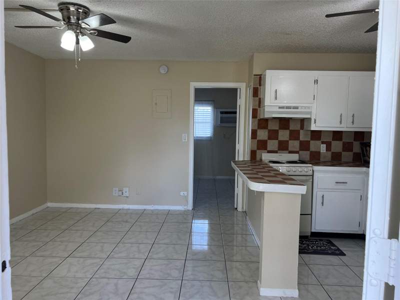 1 bedroom Condominium at 5168 NE 6th Avenue #426, Village Park At Oakland, Fort Lauderdale — photo 3