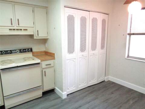 7320 Lake Circle Drive #101, Margate FL - photo 7 of 42