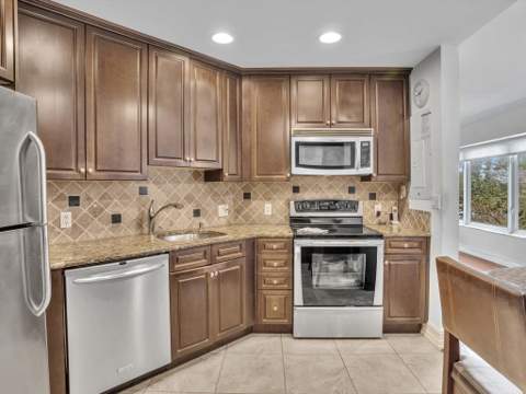 701 E Camino Real #4e, Boca Raton FL - photo 19 of 54