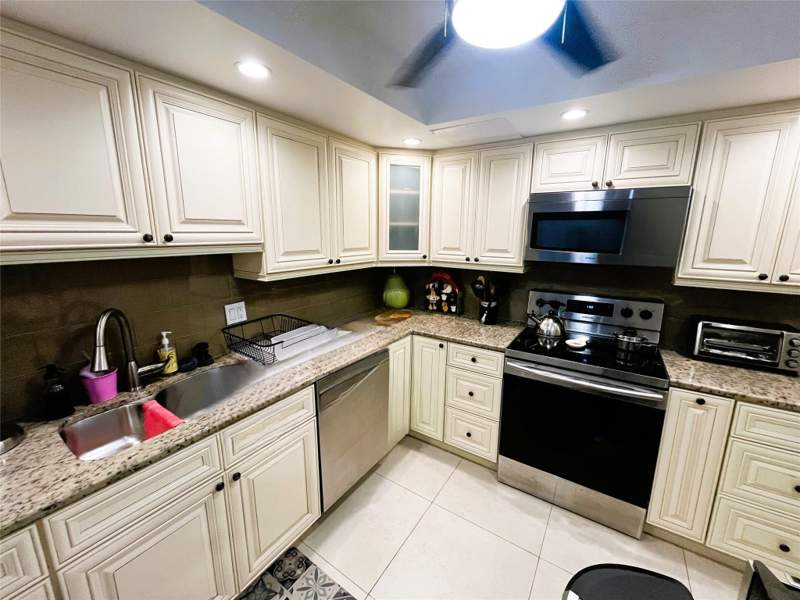 2 bedroom Condominium at 3500 Galt Ocean Drive #616, Playa Del Sol, Fort Lauderdale — photo 5