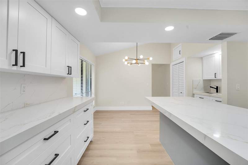 2 bedroom Townhouse at 11457 Shady Oaks Lane, Twelve Oaks, North Palm Beach — photo 4