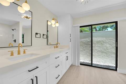 11457 Shady Oaks Lane, North Palm Beach FL - photo 7 of 35