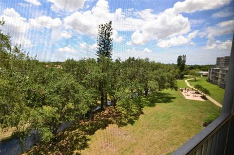 3575 Broken Woods Drive #502, Coral Springs FL - photo 19 of 39