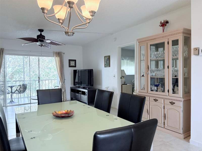 2 bedroom Condominium at 1055 Country Club Drive #404, Oriole Golf & Tennis Two, Margate — photo 5