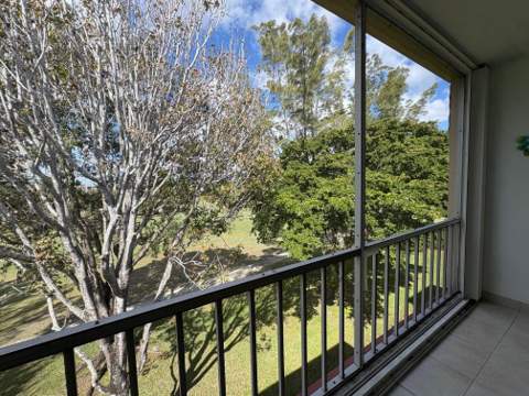 1055 Country Club Drive #404, Margate FL - photo 14 of 70