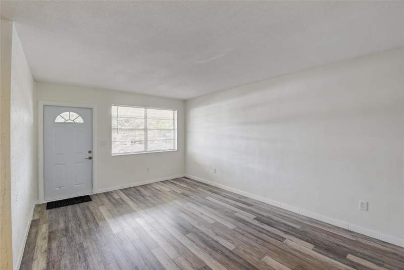 1 bedroom Condominium at 30 SE 13th Street #B2, Palm Royal Apts, Boca Raton — photo 4