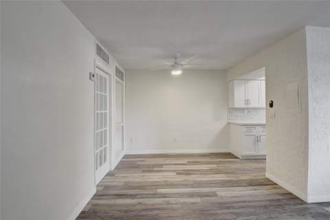 30 SE 13th Street #B2, Boca Raton FL - photo 9 of 23