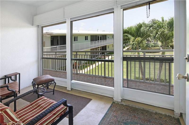 1 bedroom Stock Cooperative at 2100 NE 38th Street #222, Tarleton Manor, Lighthouse Point — photo 4
