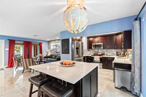 2501 NW 8th Avenue, Wilton Manors FL - photo 13 of 56
