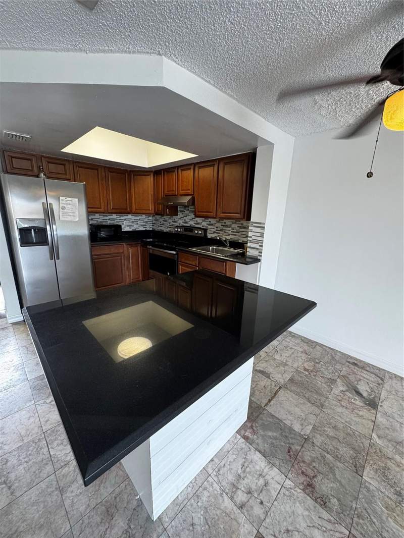 2 bedroom Condominium at 5200 NW 31st Avenue #H 158, Villas At Lakeview, Fort Lauderdale — photo 5