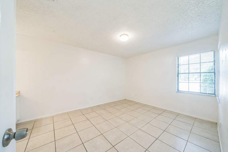 2 bedroom Villa at 390 SW Colesbury Avenue, Villas Windmill Point 2, Port St. Lucie — photo 3
