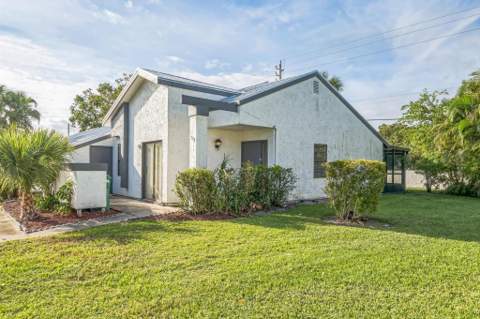 390 SW Colesbury Avenue, Port St. Lucie FL - photo 21 of 31