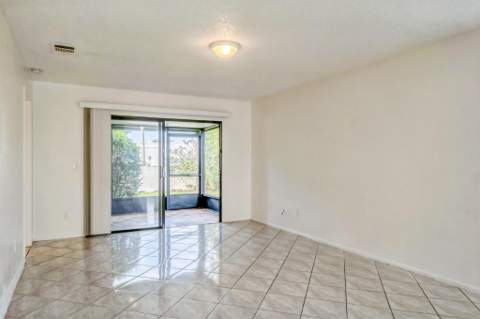 390 SW Colesbury Avenue, Port St. Lucie FL - photo 10 of 31