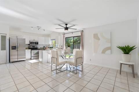722 NW 132nd Terrace #722, Plantation FL - photo 7 of 31