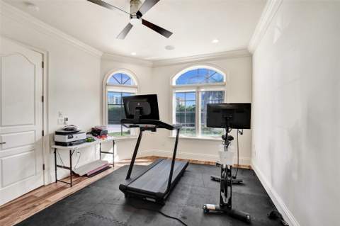 642 Palm Drive, Hallandale Beach FL - photo 22 of 76