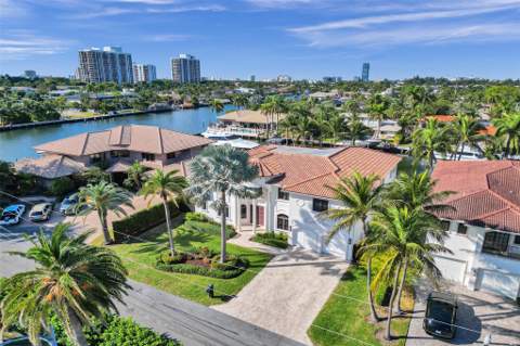 642 Palm Drive, Hallandale Beach FL - photo 7 of 76
