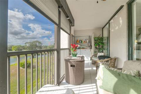 3591 Environ Boulevard #A 401, Lauderhill FL - photo 14 of 64