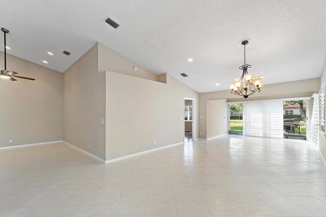 Emerald Pointe