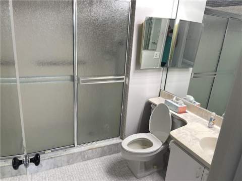 9410 N Hollybrook Lake Drive #310, Pembroke Pines FL - photo 9 of 10