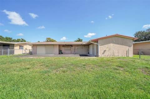 8720 Pasadena Boulevard, Pembroke Pines FL - photo 14 of 43