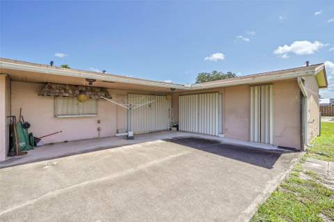 8720 Pasadena Boulevard, Pembroke Pines FL - photo 18 of 43