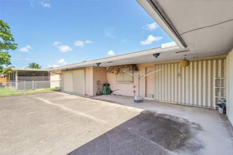 8720 Pasadena Boulevard, Pembroke Pines FL - photo 19 of 43