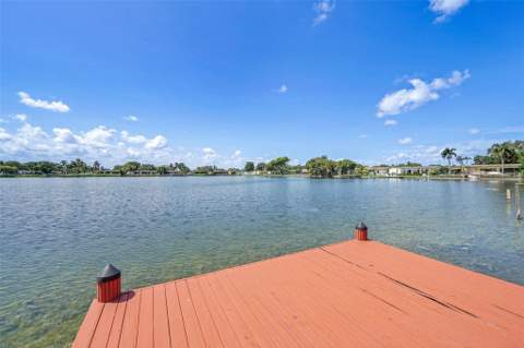 8720 Pasadena Boulevard, Pembroke Pines FL - photo 24 of 43