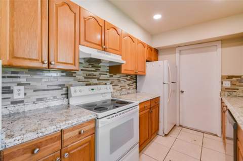 458 SE Galleon Lane, Port St. Lucie FL - photo 10 of 31