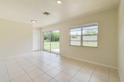 458 SE Galleon Lane, Port St. Lucie FL - photo 12 of 31
