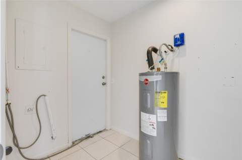 458 SE Galleon Lane, Port St. Lucie FL - photo 15 of 31