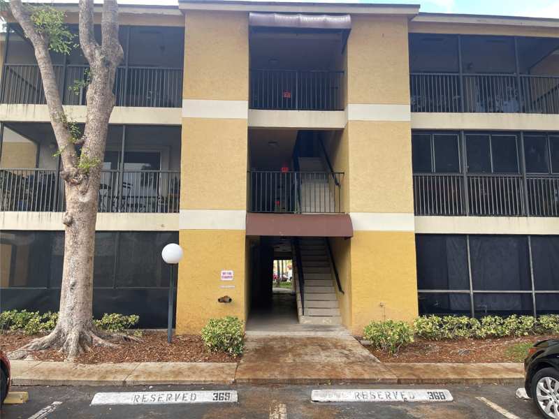 3 bedroom Condominium at 3083 N Oakland Forest Drive #308, Oakland Forest Club, Oakland Park — photo 1