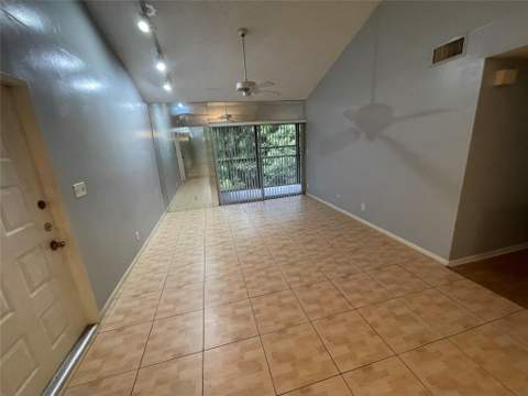 3083 N Oakland Forest Drive #308, Oakland Park FL - photo 17 of 52