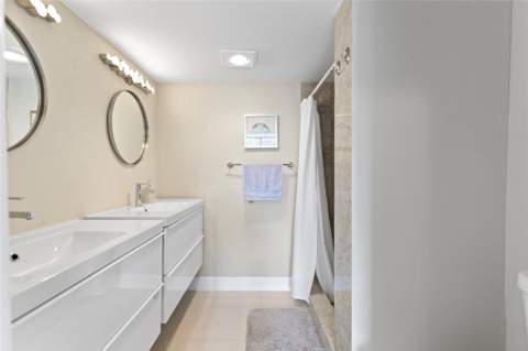 16 Royal Palm Way #302, Boca Raton FL - photo 21 of 34