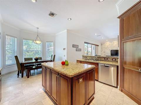 1673 Victoria Pointe Circle, Weston FL - photo 20 of 98
