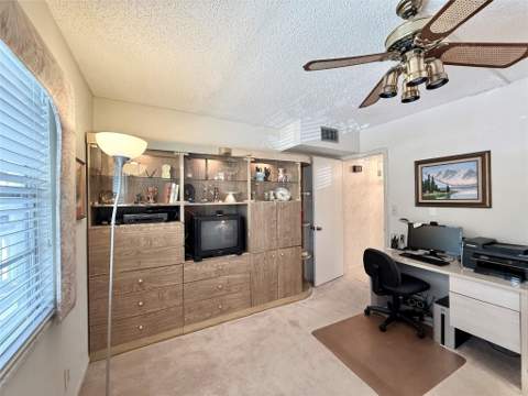 2504 Antigua Terrace #D2, Coconut Creek FL - photo 18 of 34