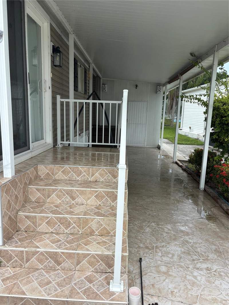 2 bedroom Mobile Home at 5116 NW 4th Avenue, Highland Meadows Estates West, Deerfield Beach — photo 2