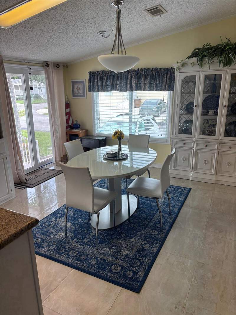 2 bedroom Mobile Home at 5116 NW 4th Avenue, Highland Meadows Estates West, Deerfield Beach — photo 5