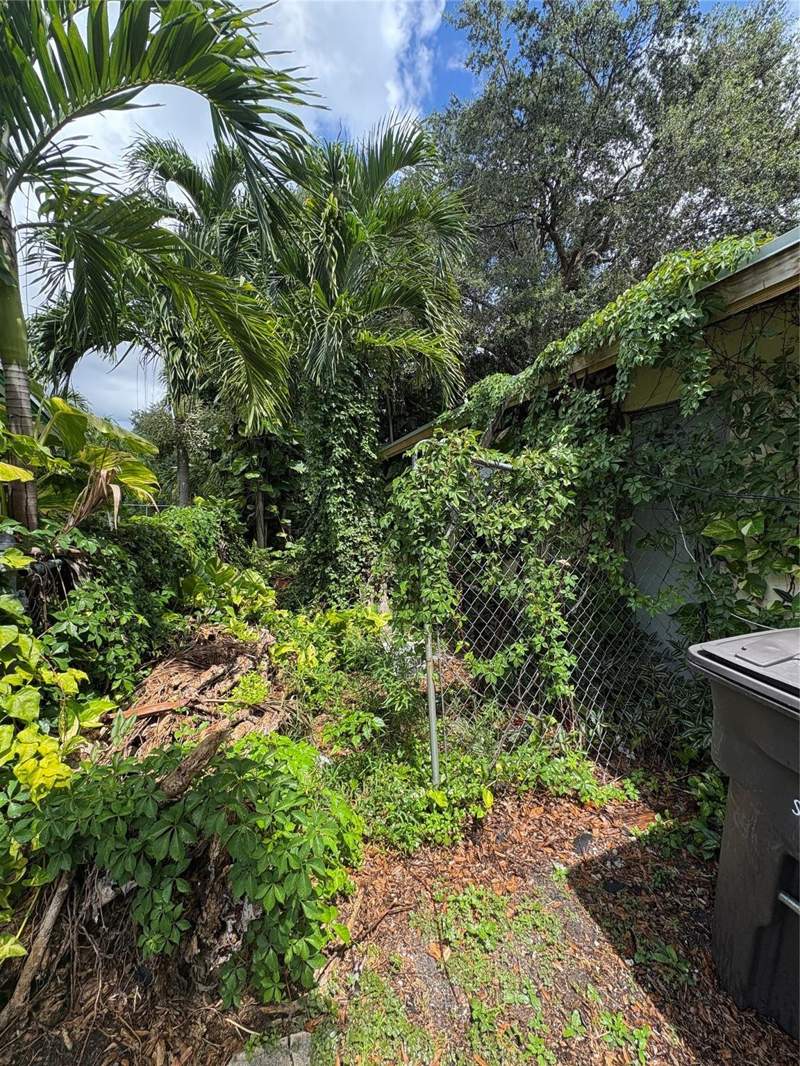 3 bedroom Single Family Residence at 2109 Pinehurst Drive, Palm Beach Lakes North 01, West Palm Beach — photo 5