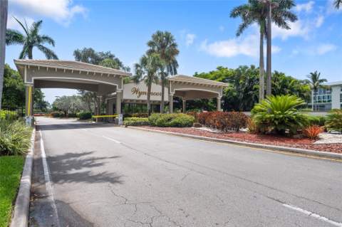 3004 Portofino Isle #K4, Coconut Creek FL - photo 7 of 10