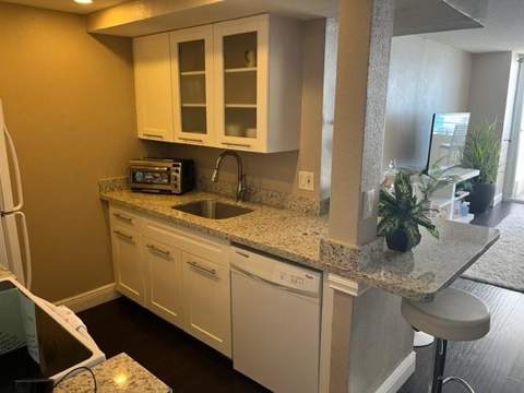 111 Briny Avenue #2103, Pompano Beach FL - photo 11 of 60