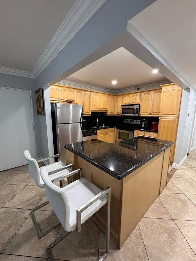 2 bedroom Condominium at 700 SE 2nd Avenue #409, Brookfield Gardens North, Deerfield Beach — photo 4